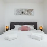 Marine Lux Apartments
